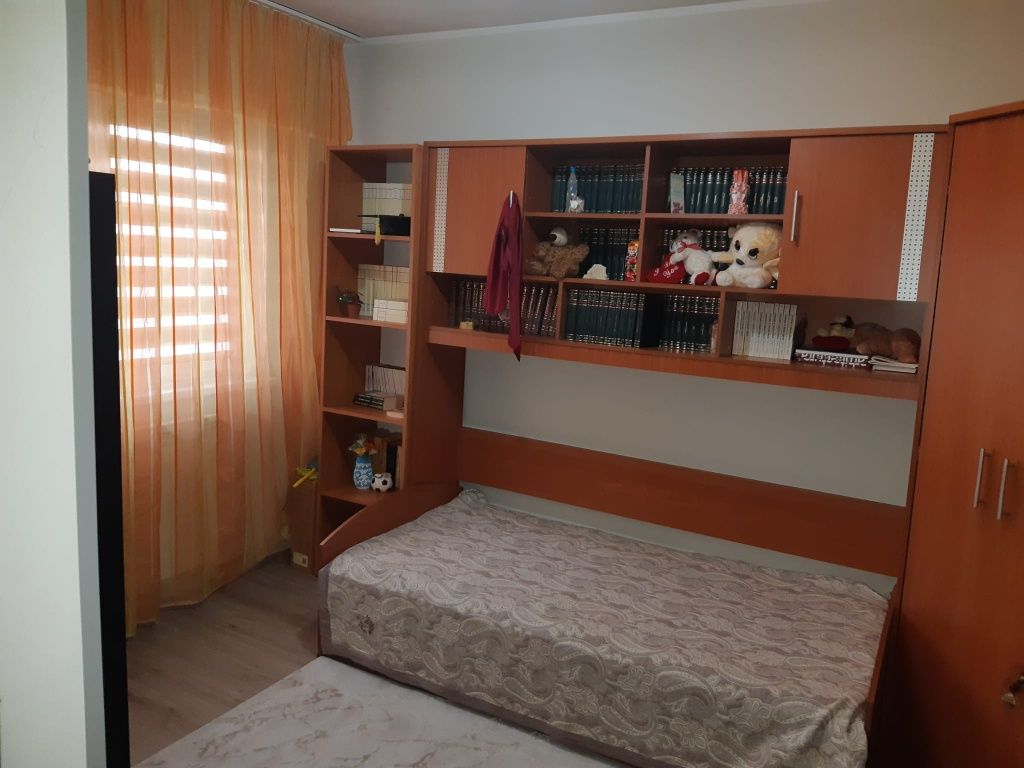 Apartament 3 camere - Zona Nord