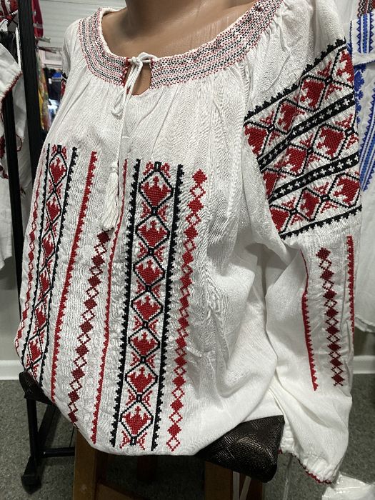 Vând Ie tradiționala