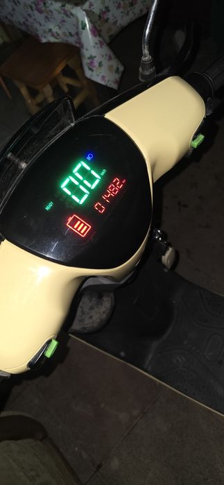 Vind Scuter electric