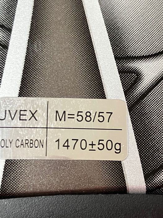 Vând casca uvex mărimea M