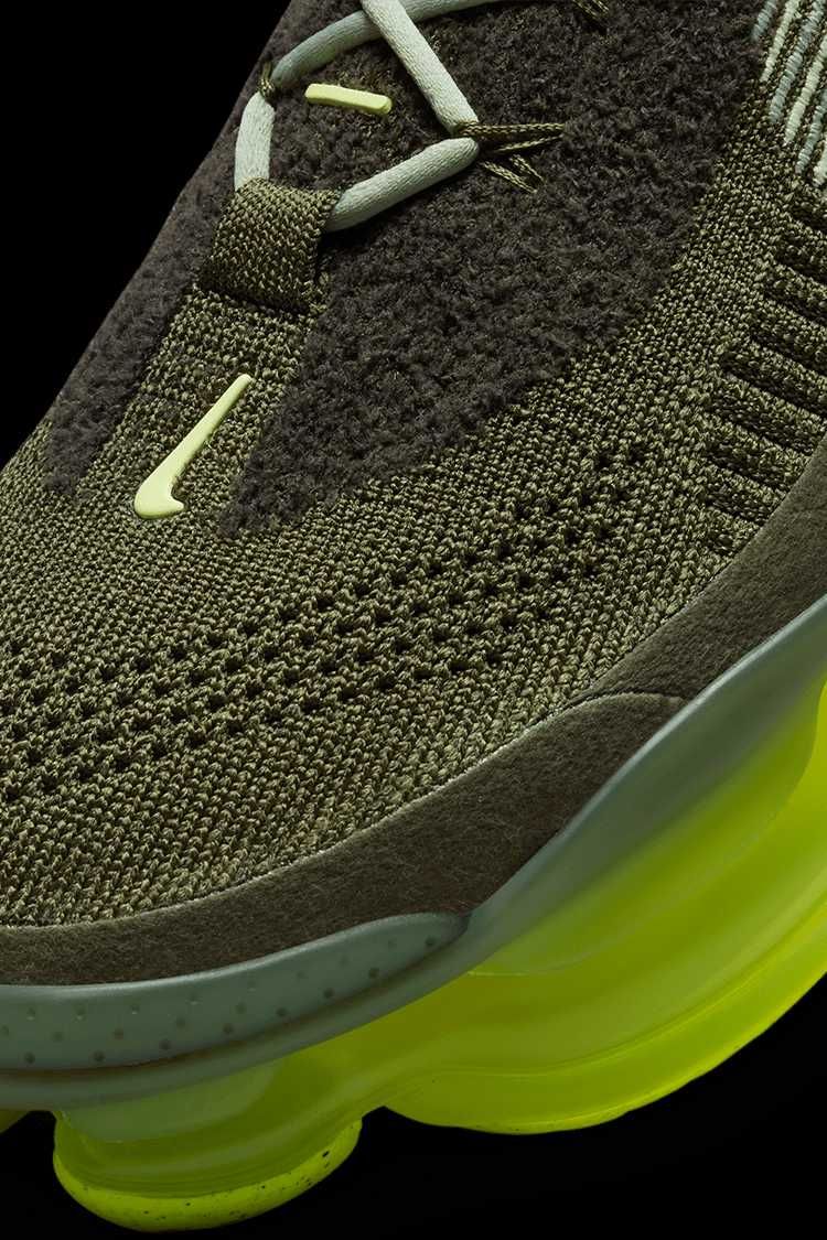 Air Max Scorpion 'Barely Volt' New Men Modern Outfit