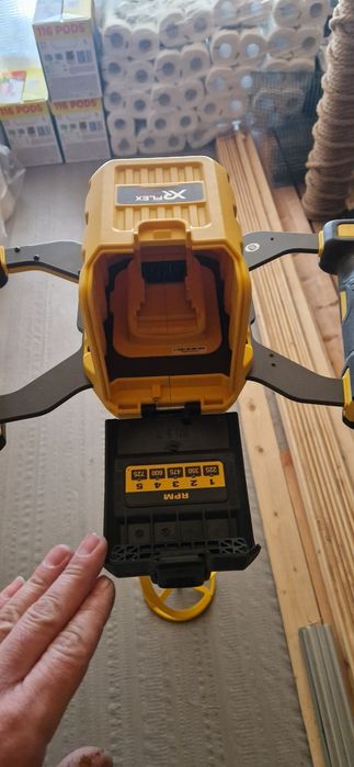 Scule Devalt profesionale xr