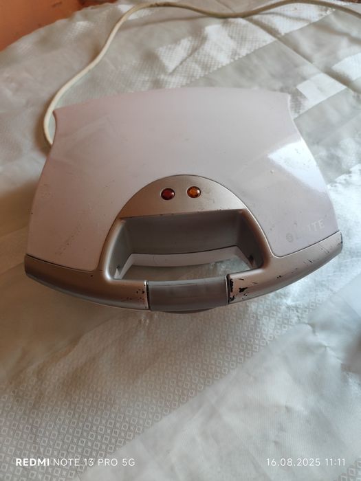 Тостер бял изгодно