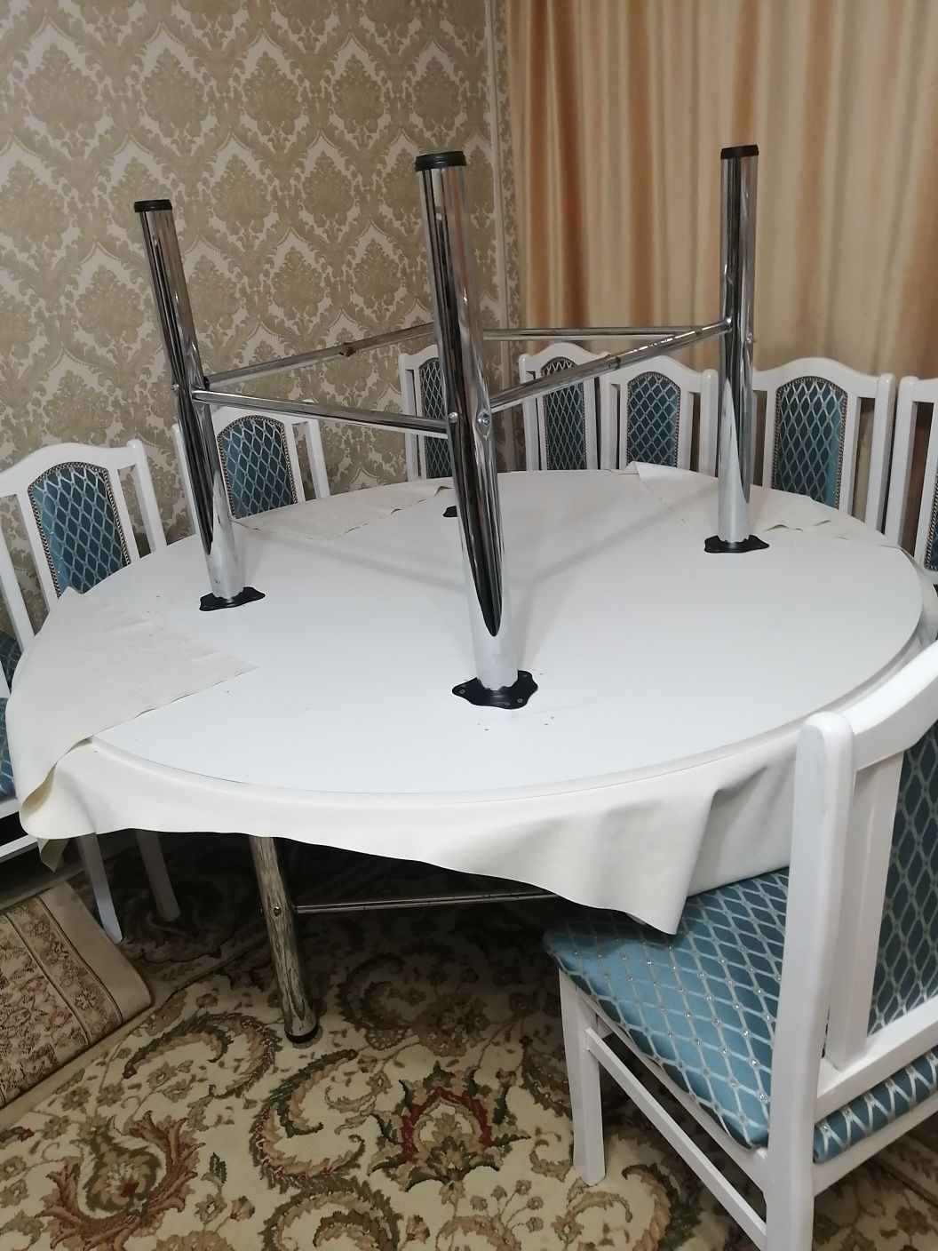 Продам столы и стуля новый