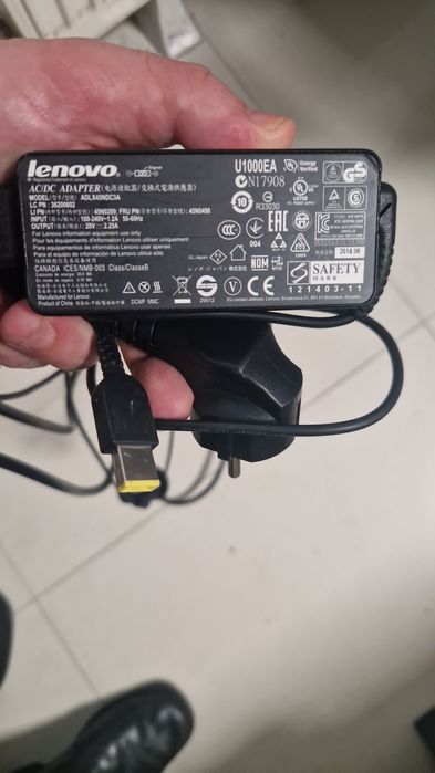 Incarcator laptop Lenovo