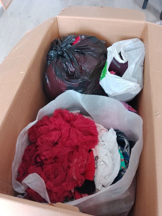 Lot ffff mare haine fetiță 104 / 110/ 116