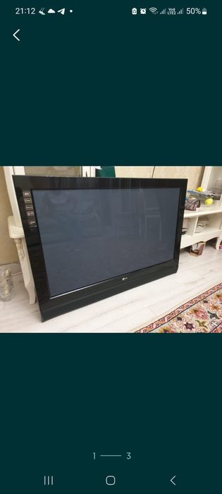 Продам телевизор LG.