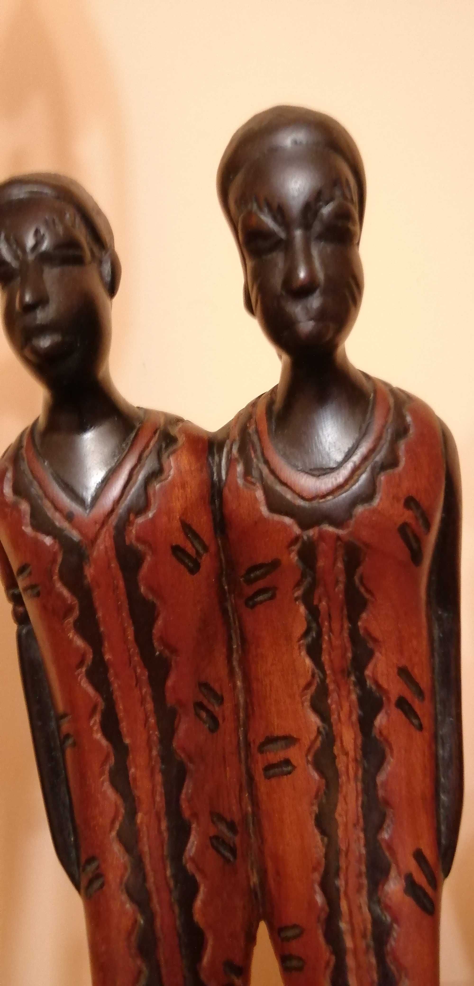 Statuete africane din lemn