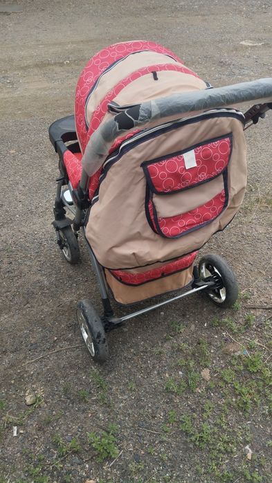 Коляска прогулочная