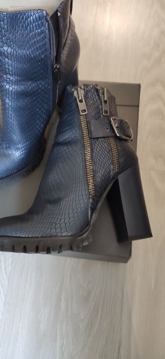 НОВИ Дамски боти DjAnni 37