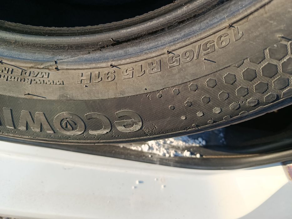 KUMHO 195/65/R15  4 штук Б/у.