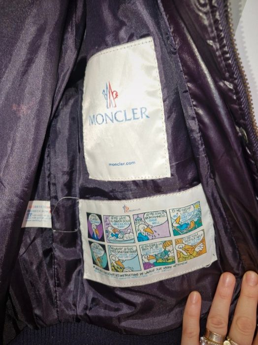Geaca lucioasă Moncler