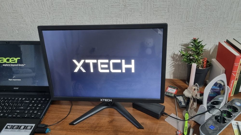 Монитор X TECH 19' LED Новый