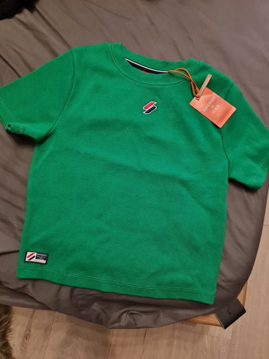 Vand tricou, nou cu eticheta