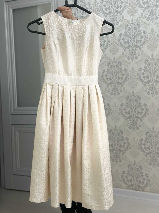 Нежное красивое платье