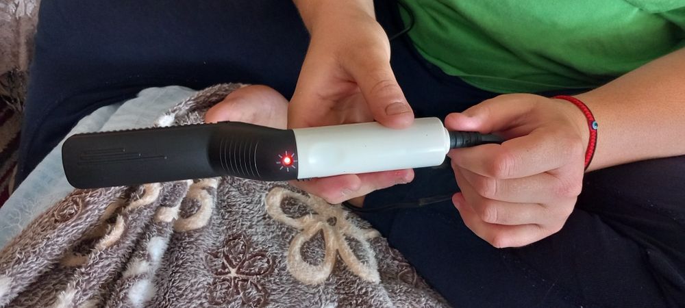 ЗА КРАСОТА четка за ресане