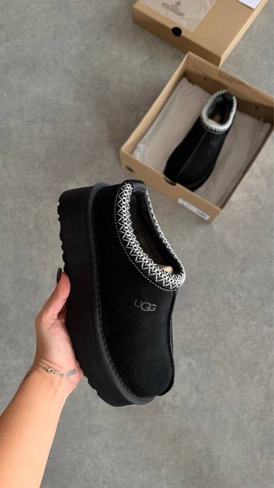 Ghete UGG din piele !!! Calitate superioara !!! Marimi 36/40 !!!