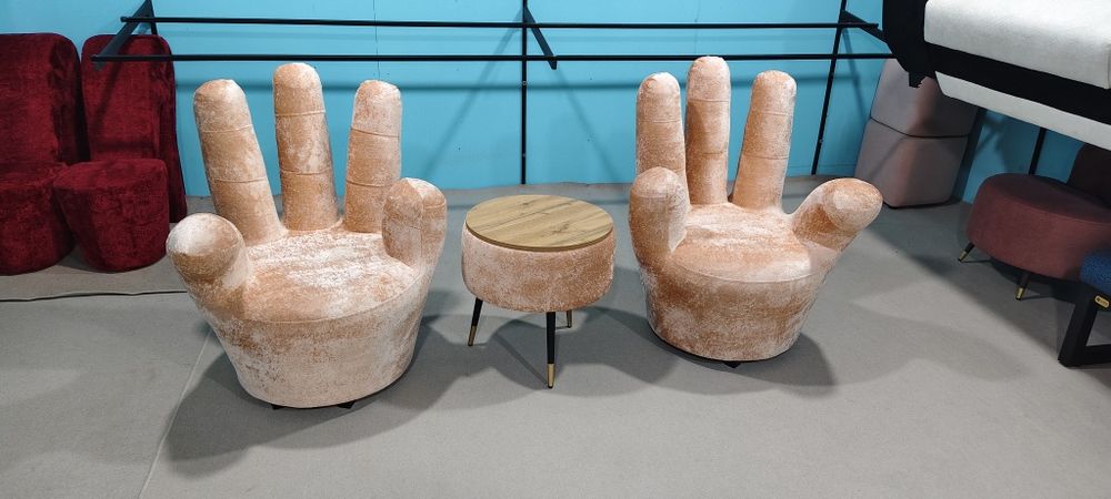 Кресла и столик от производителя