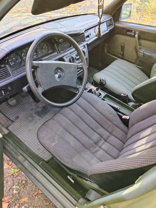 Mercedes e190- 85
