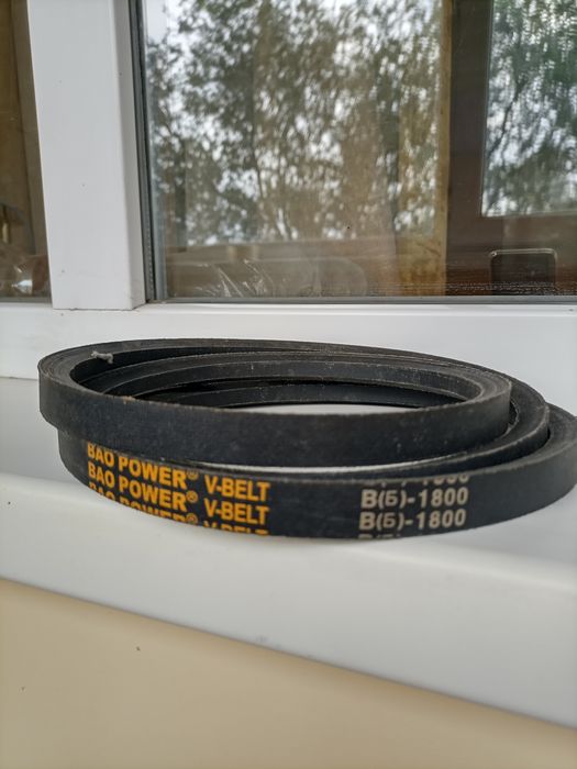 Продам ремень клиновой в-1800