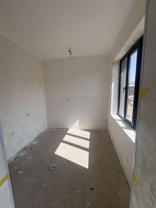 Nazarbek Mevazor 4 xona kadastor bor