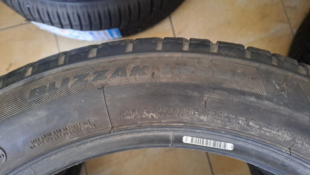 2 Anvelope iarna 225 50 r18 BRIDGESTONE