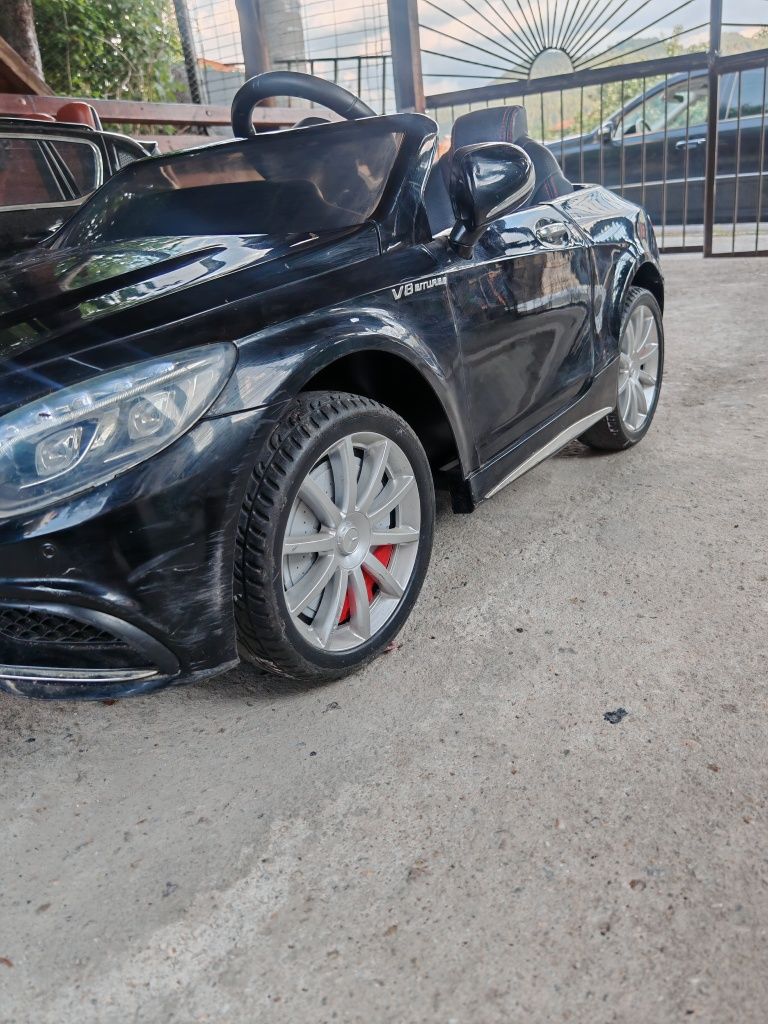 Акумулаторна кола Мерцедес S63