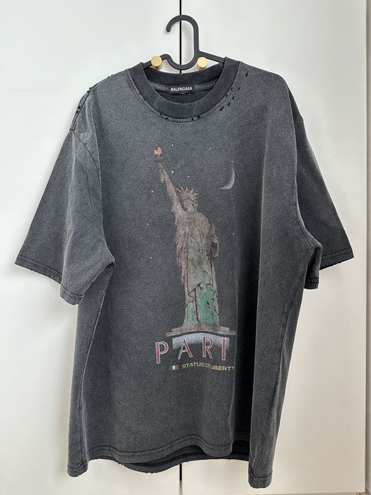 Tricou Balenciaga