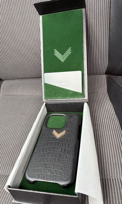 Husa Velante Originala Iphone 16pro