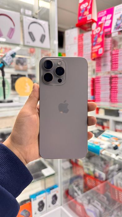 Айфон 15 про мах 256 гб 480.000