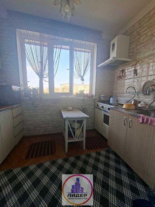 3х комнатная квартира на районе Партсъезда