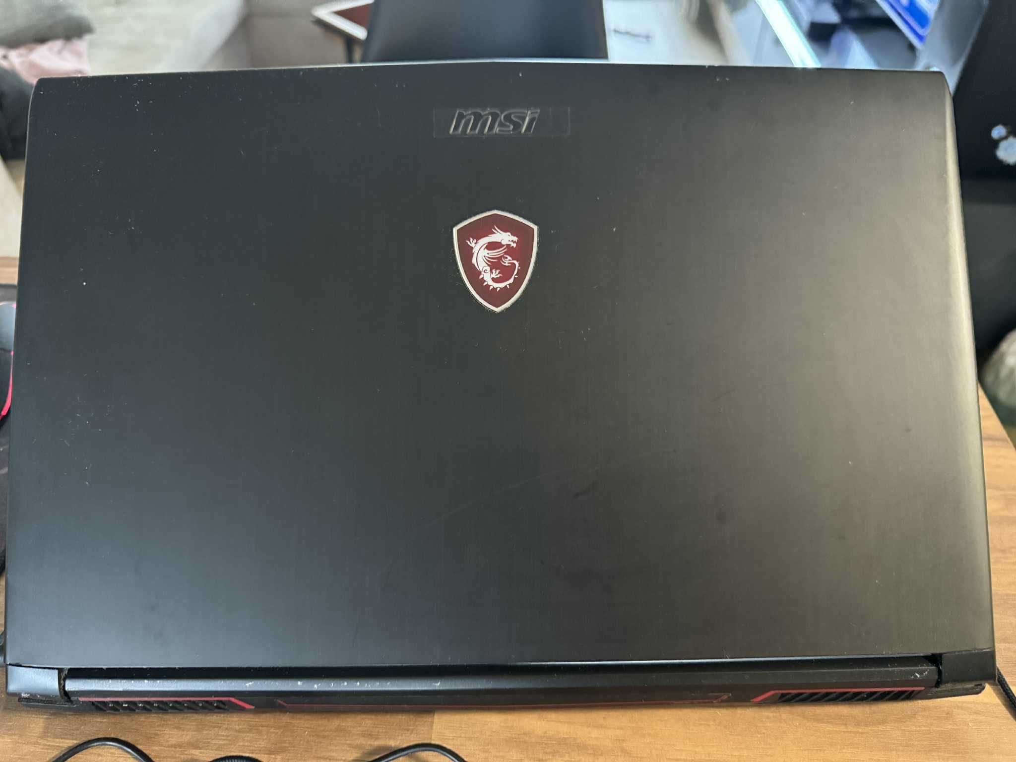 Геймърски Лаптоп MSI GV62 8RD