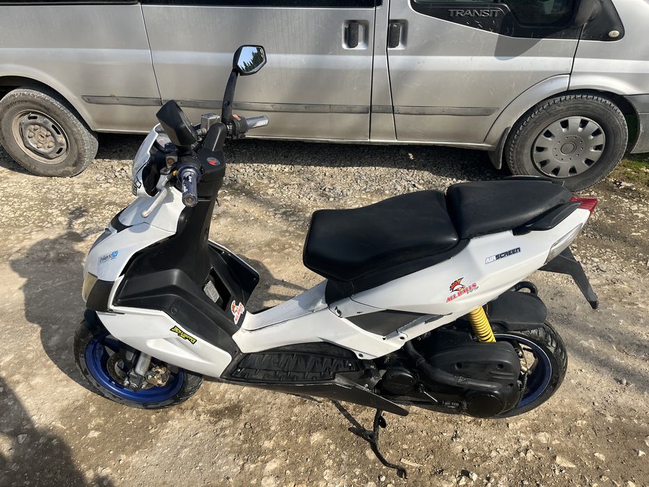 Scuter aprilia factory 50