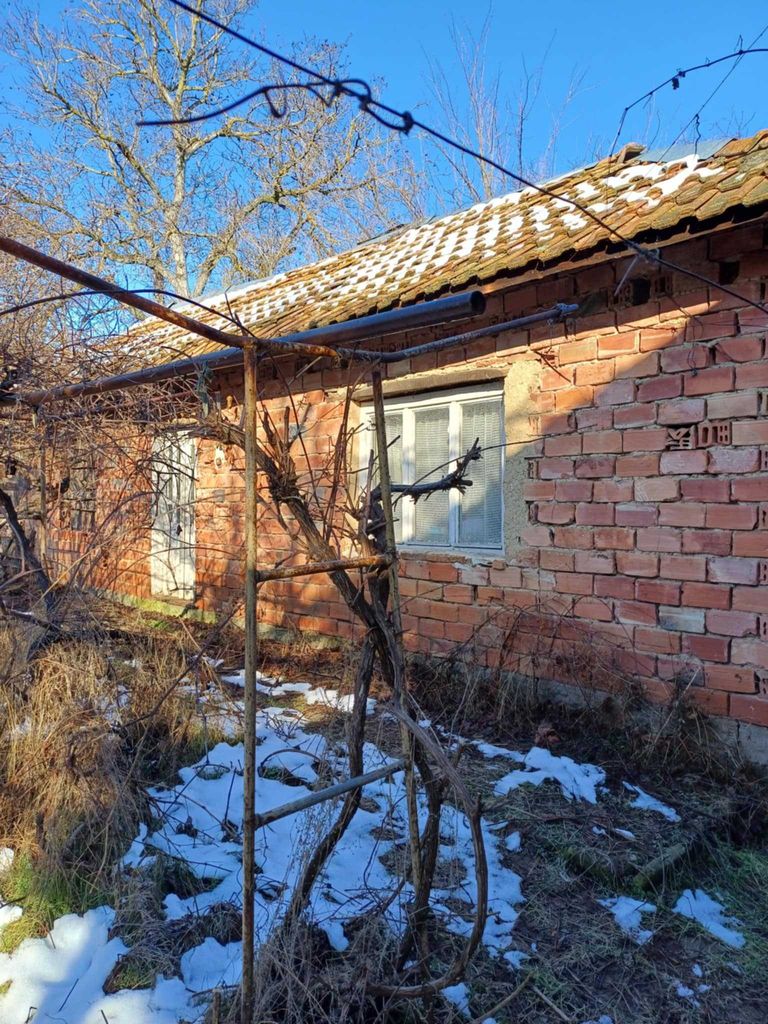 Продава се Къща в с. Асеново, Област Плевен - 68 кв.м за 120 €/кв.м - Снимка #2
