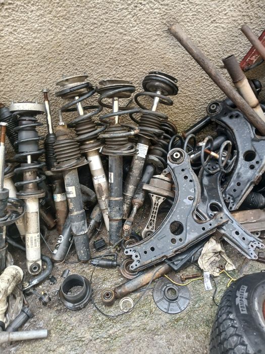 Носачи и други части за голф4 и бмв е 46