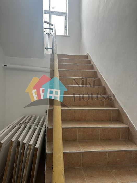 Продава се Офис в Варна, Галата - 230 кв.м за 720 €/кв.м - Снимка #3