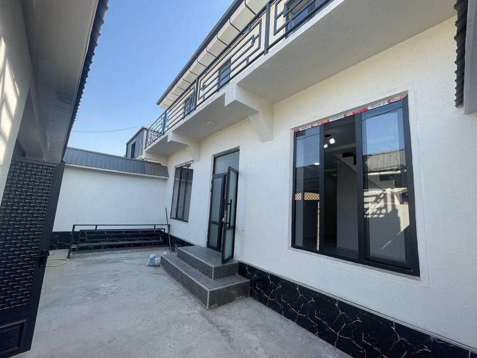 Продаётся 1.5 соток готовый коттедж рядом Аеропорт