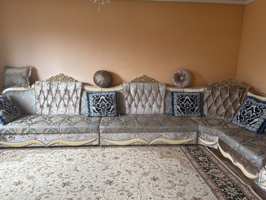 Диван, 6-7 метра