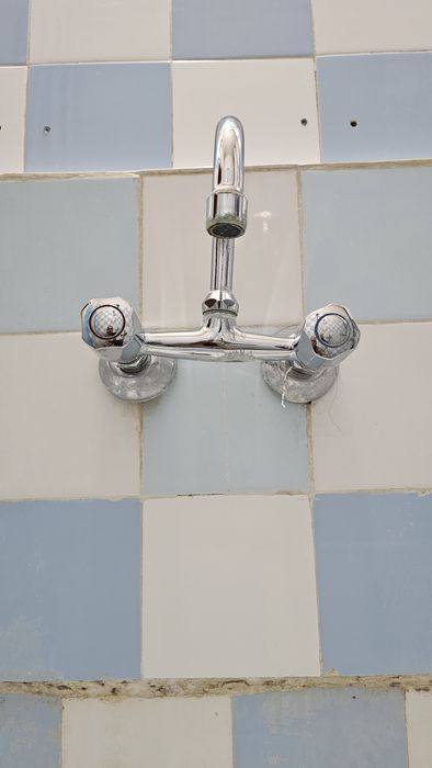 Продавам водопроводни батерии