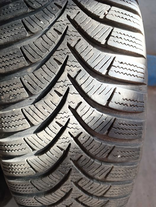 Зимни гуми HANKOOK 195/65/15 RS2 - 2бр.