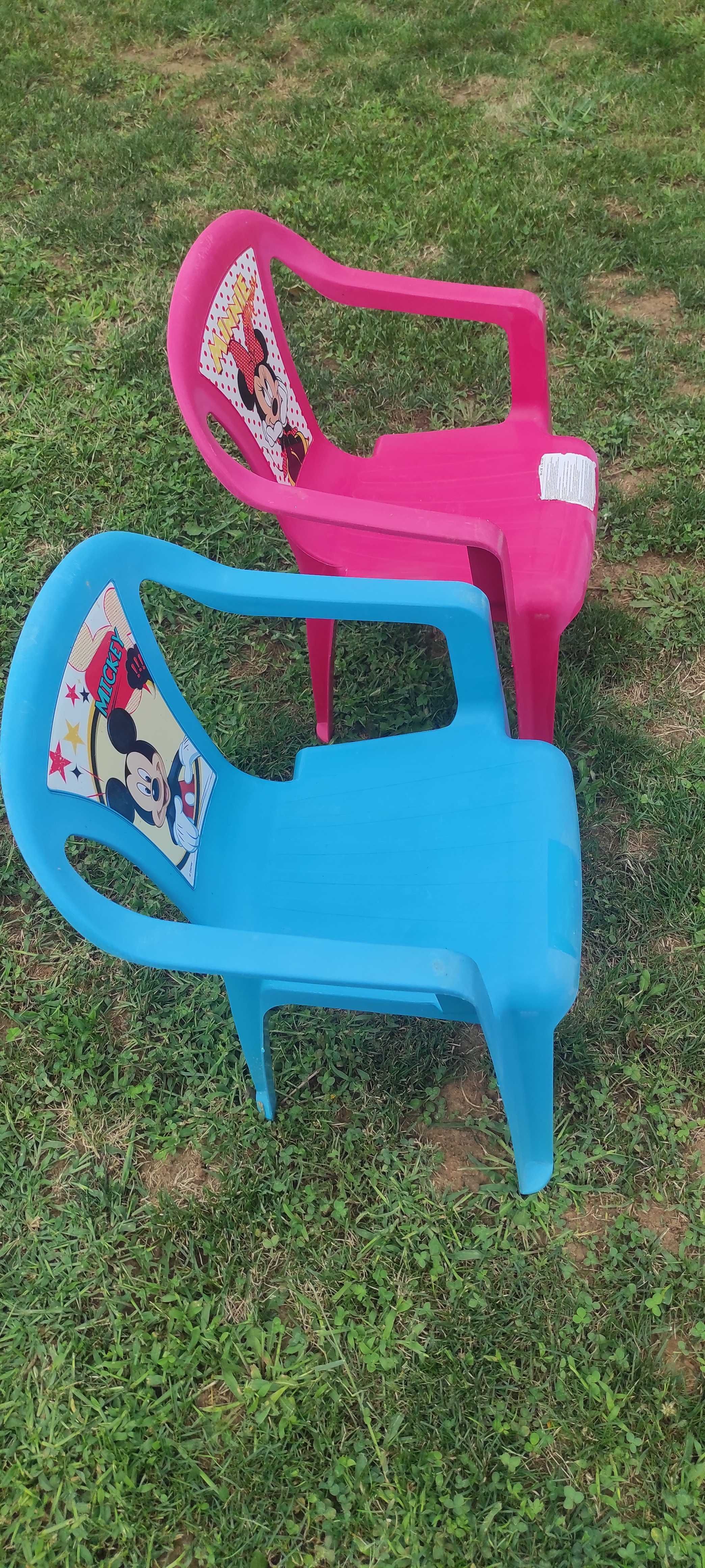 Детски пластмасови столчета