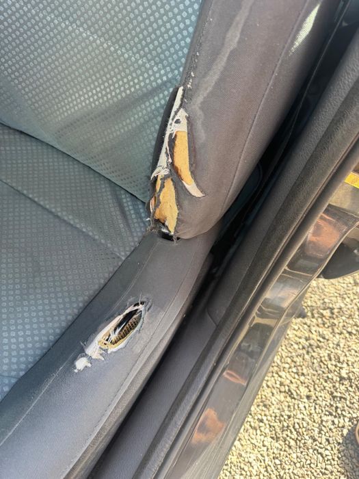 Vând Renault Clio