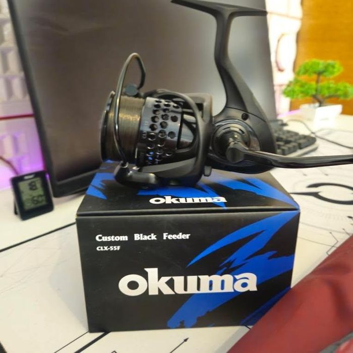 Vand mulineta okuma custom black 5500 cu tot cu fir 0.25 shimano techn