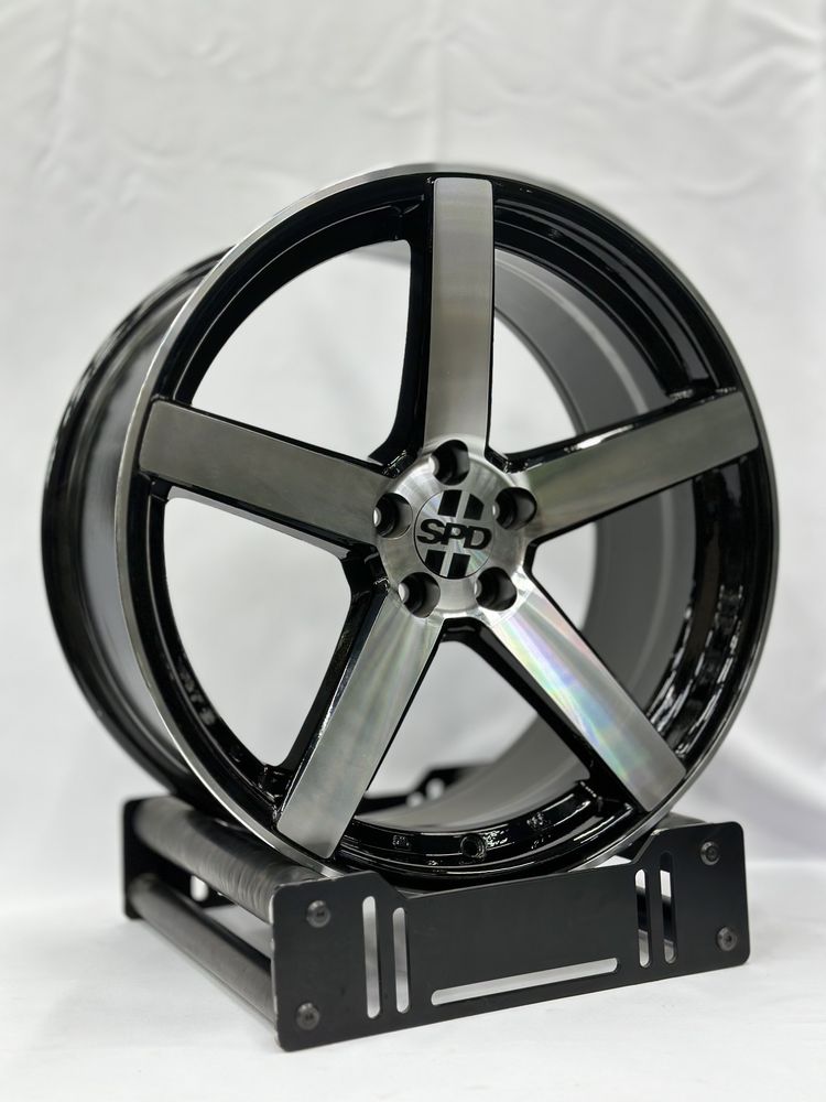 Продается комплект дисков r18 5x100