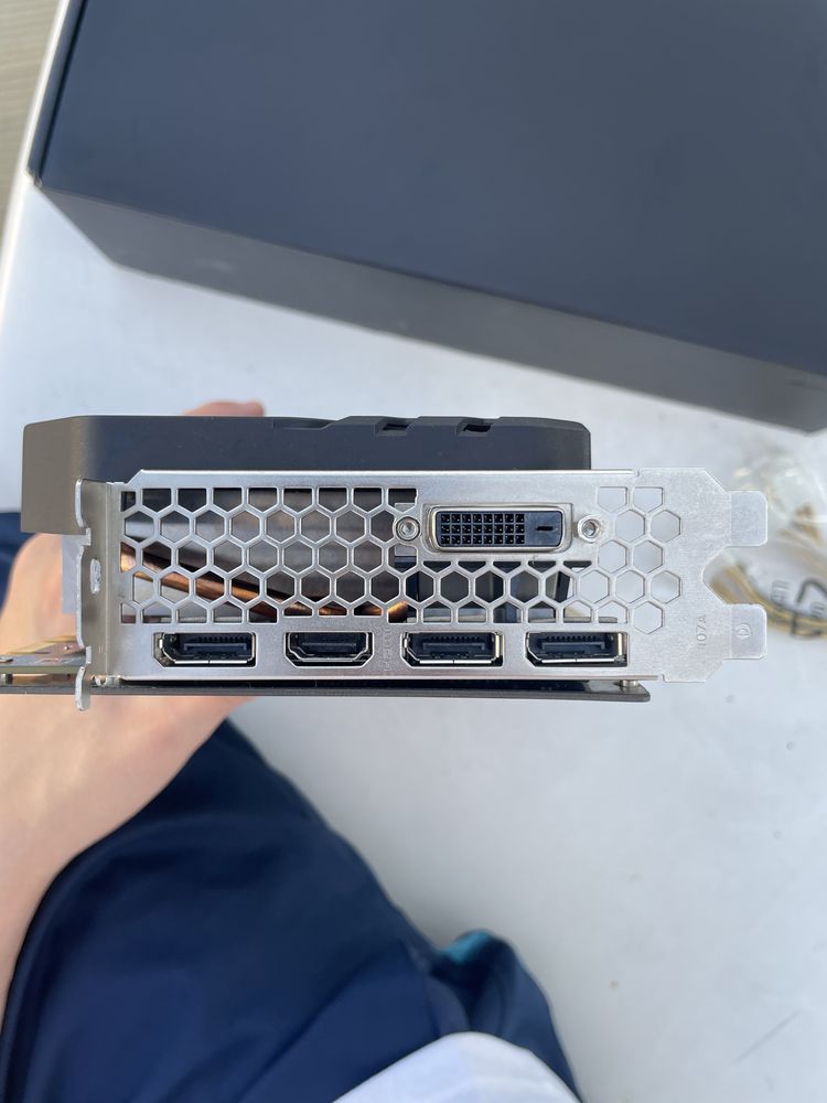 GTX 1070 8GB jetsteam нету изображение