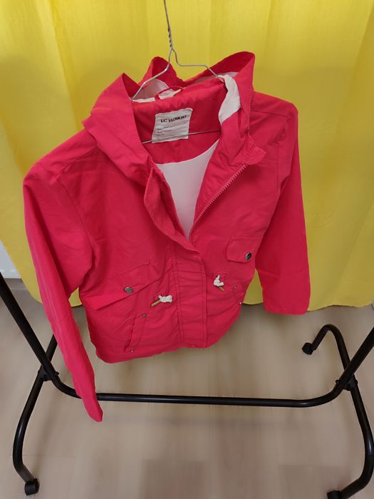 2 buc geacă roz mărime 134-140cm și 128-134cm