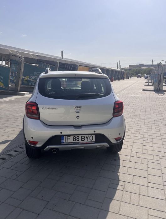 Sandero Stepway cu revizii doar la REPREZENTANTA