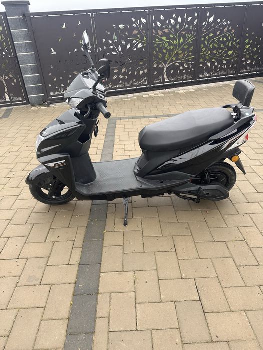 Vand scuter electric nou