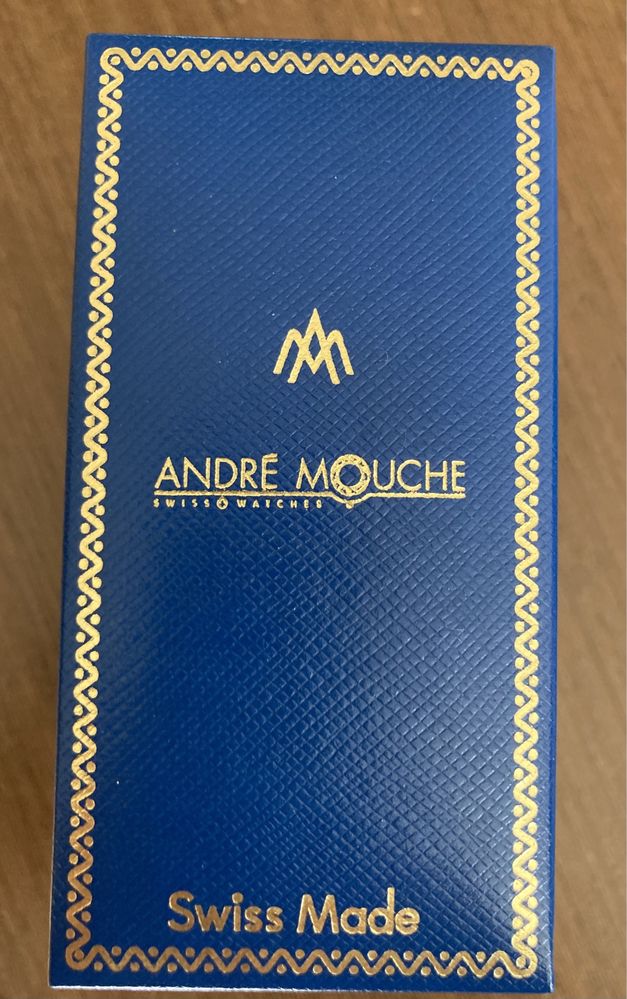 Часовник Andre Mouche