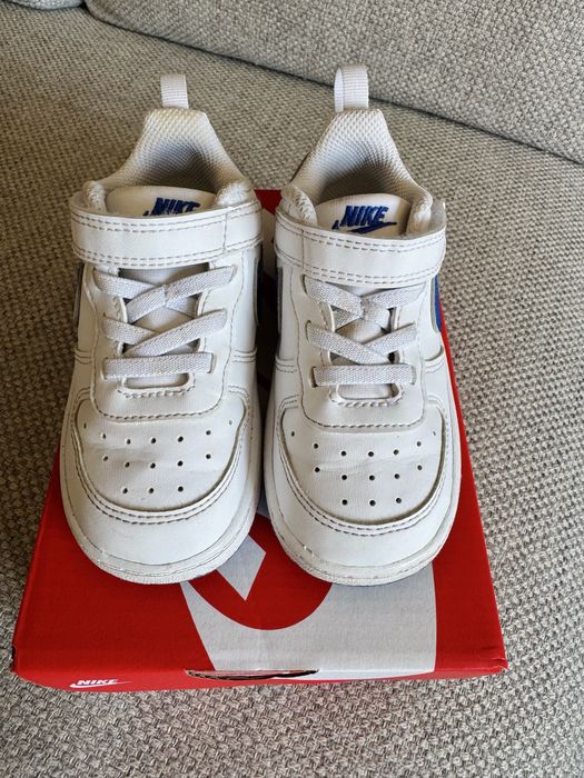 Бебешки обувки Nike Court Borough